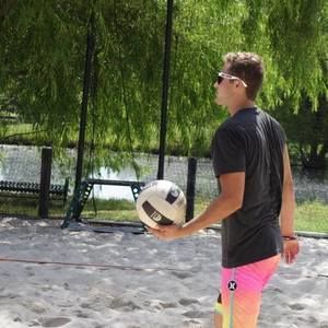 Meet your Posher, Darcy